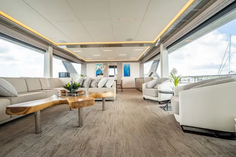 Slide: The Image of Ocean Alexander 27 Explorer 2021 - 8