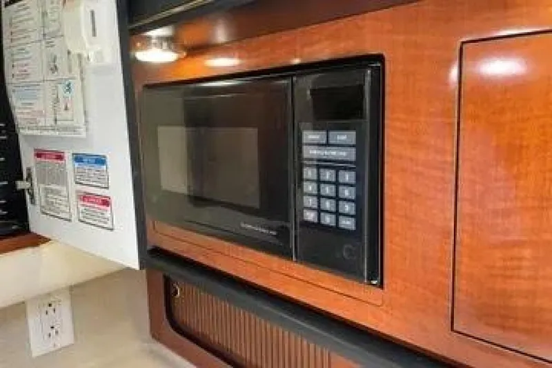 Slide: The Image of Sea Ray 340 Sundancer 2002 - 7