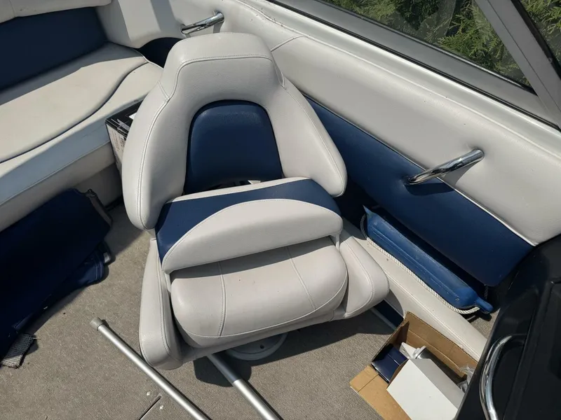 Slide: The Image of Crownline Boats 185 SS 2014 - 14