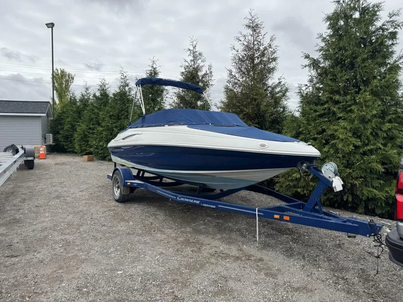 Slide: The Image of Crownline Boats 185 SS 2014 - 7