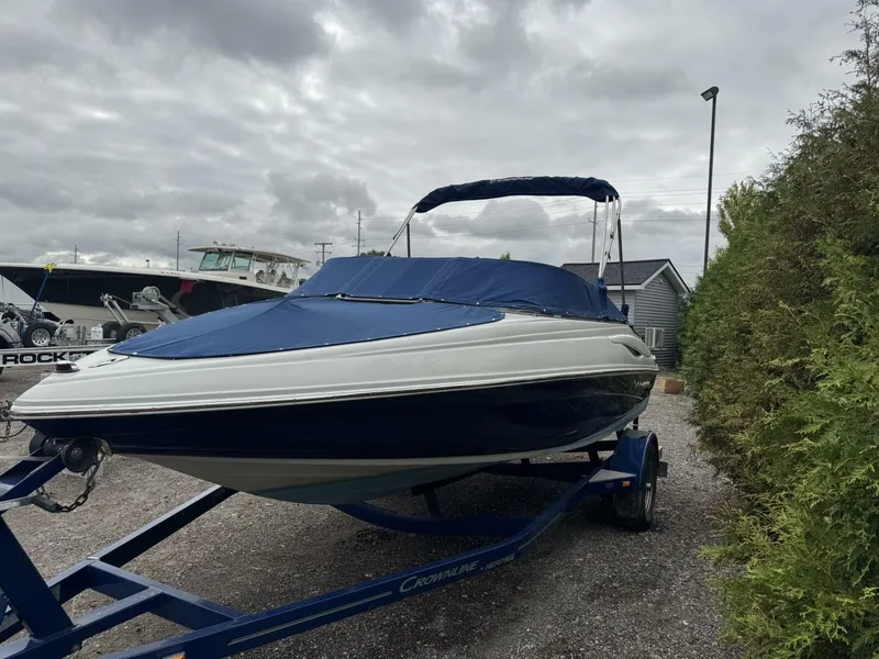 Slide: The Image of Crownline Boats 185 SS 2014 - 8
