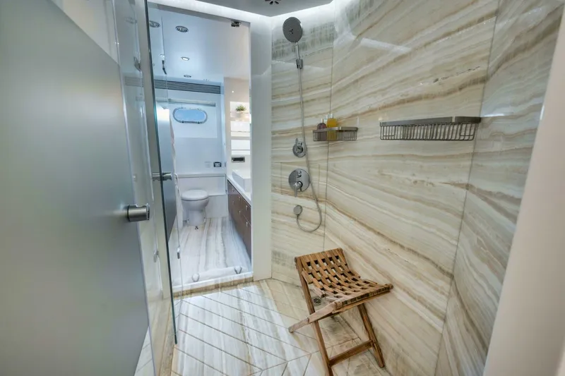Slide: The Image of Horizon P110 Tri-Deck 2012 - 19