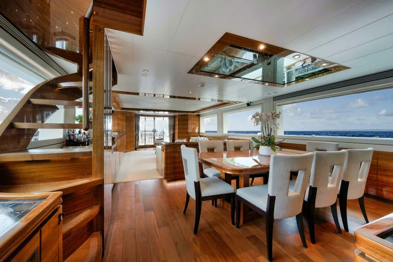 Slide: The Image of Horizon P110 Tri-Deck 2012 - 8