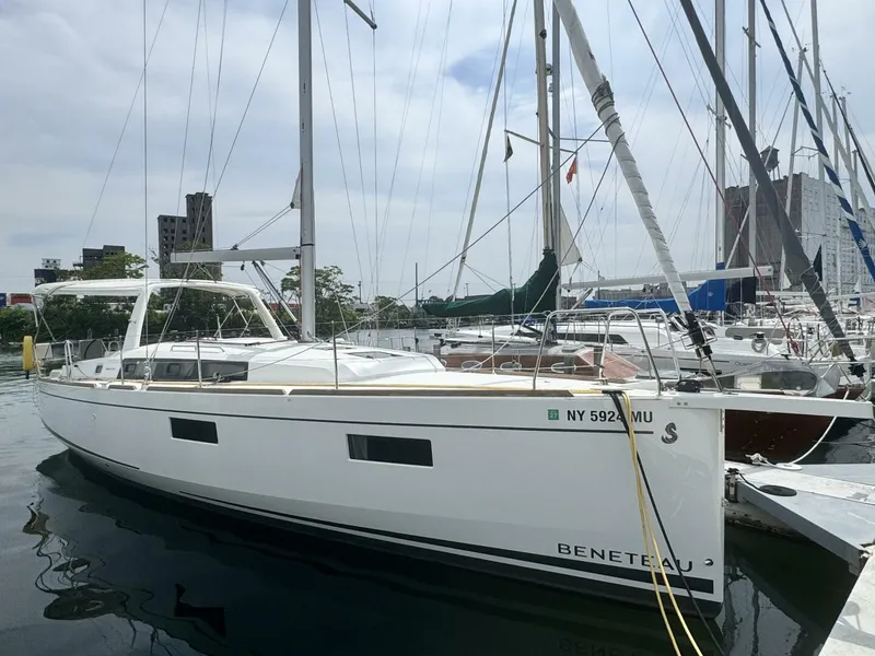 The Image of Beneteau Oceanis 38.1 2023 - 0