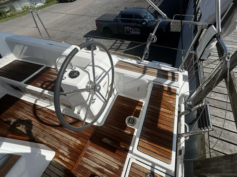 Slide: The Image of Beneteau Oceanis 38.1 2023 - 13