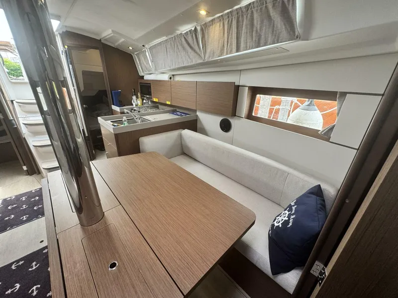 Slide: The Image of Beneteau Oceanis 38.1 2023 - 17