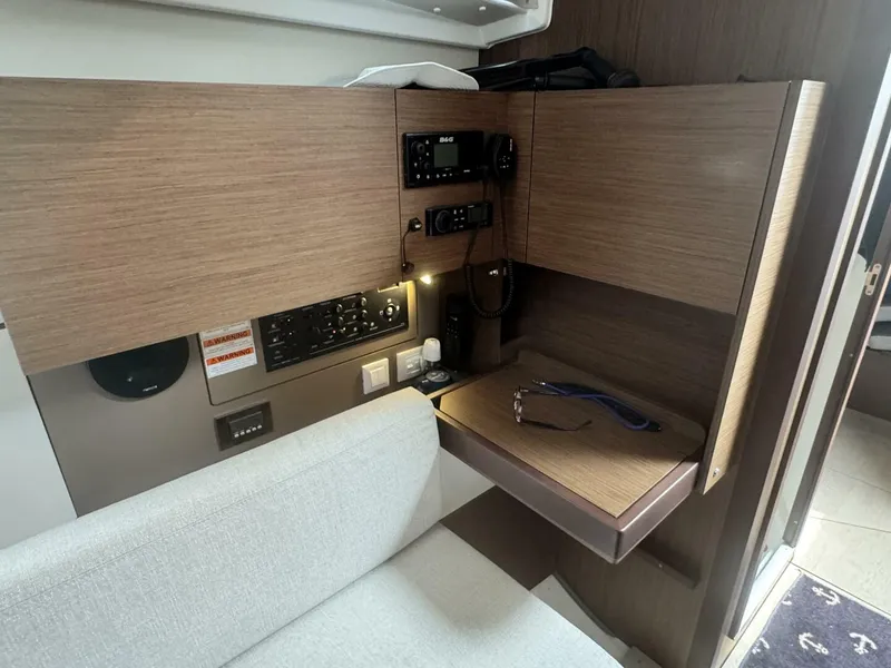 Slide: The Image of Beneteau Oceanis 38.1 2023 - 19