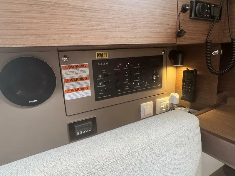 Slide: The Image of Beneteau Oceanis 38.1 2023 - 20