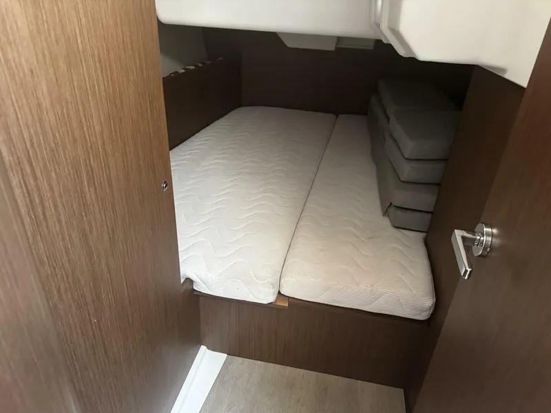 Slide: The Image of Beneteau Oceanis 38.1 2023 - 46