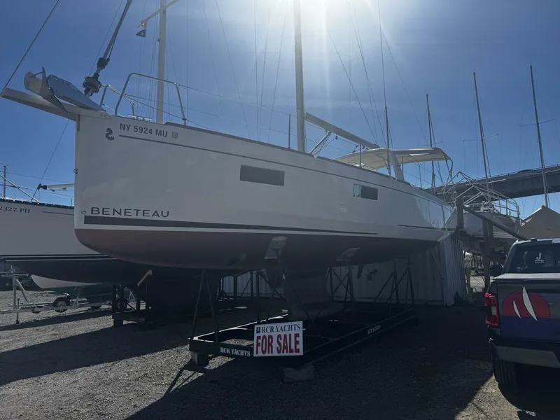 Slide: The Image of Beneteau Oceanis 38.1 2023 - 50