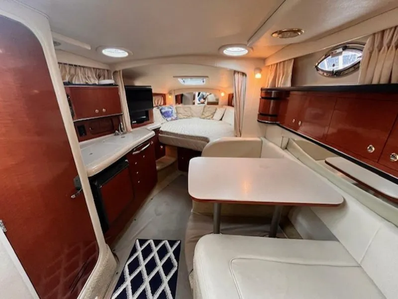 Slide: The Image of Sea Ray 300 Sundancer 2003 - 25