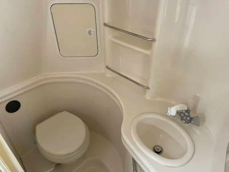 Slide: The Image of Sea Ray 300 Sundancer 2003 - 30
