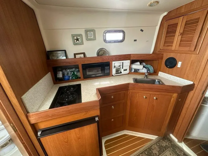 Slide: The Image of Mainship Pilot 34 2002 - 21