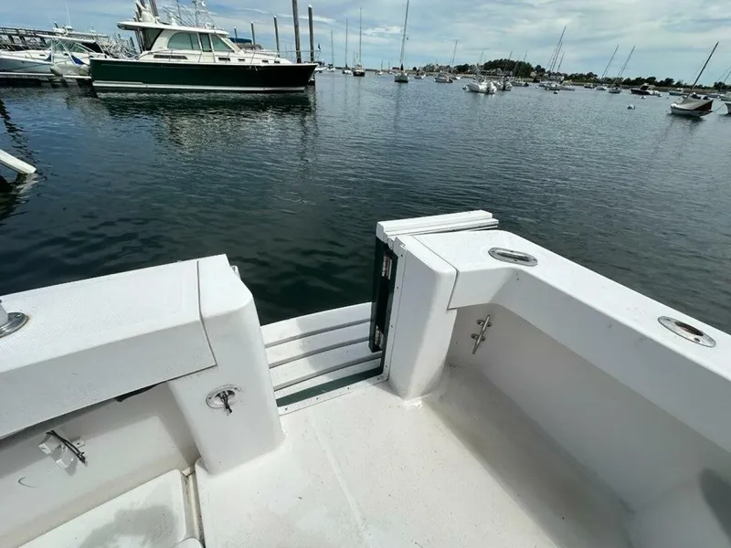 Slide: The Image of Mainship Pilot 34 2002 - 37