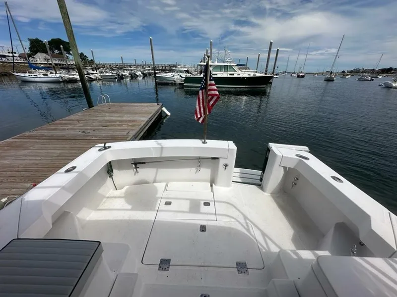 Slide: The Image of Mainship Pilot 34 2002 - 38