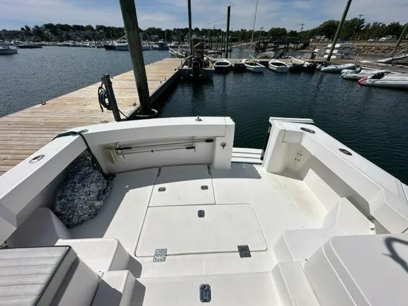 Slide: The Image of Mainship Pilot 34 2002 - 41