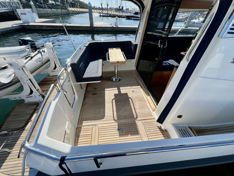 Slide: The Image of Nimbus 365 Coupe 2018 - 17