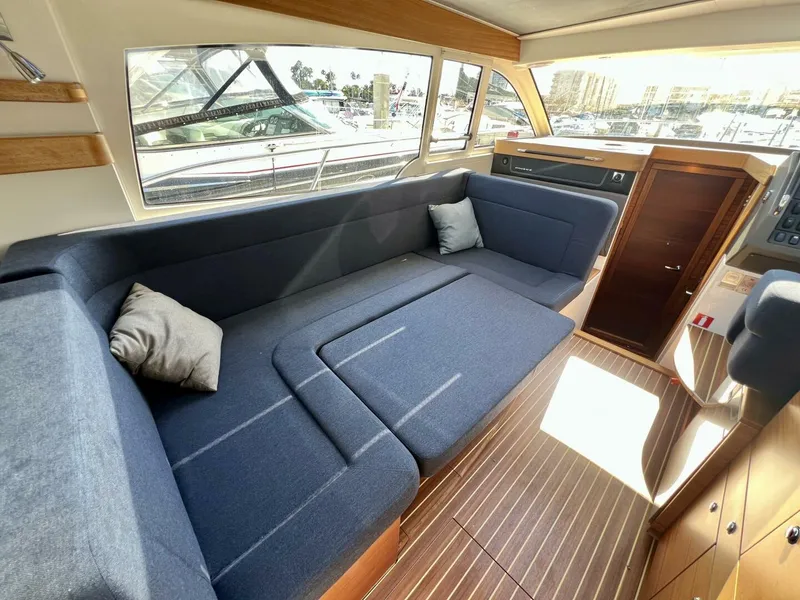 Slide: The Image of Nimbus 365 Coupe 2018 - 38