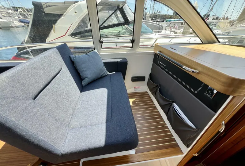Slide: The Image of Nimbus 365 Coupe 2018 - 42