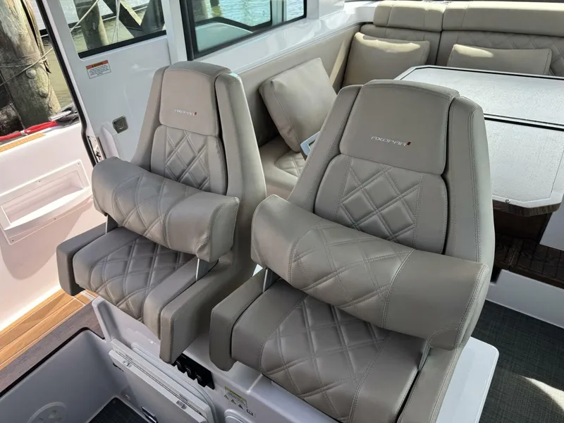 Slide: The Image of Axopar 37 XC CROSS CABIN 2022 - 33