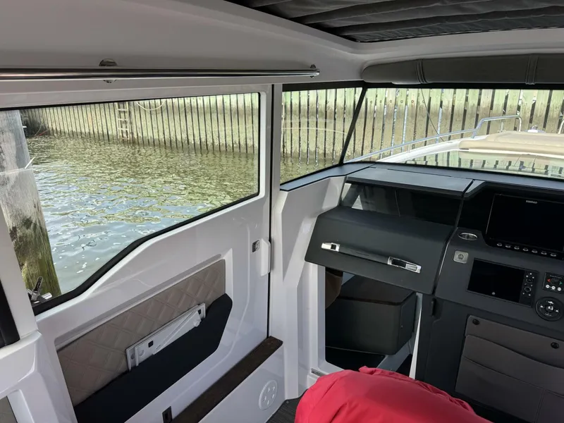 Slide: The Image of Axopar 37 XC CROSS CABIN 2022 - 35