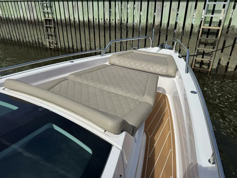Slide: The Image of Axopar 37 XC CROSS CABIN 2022 - 36