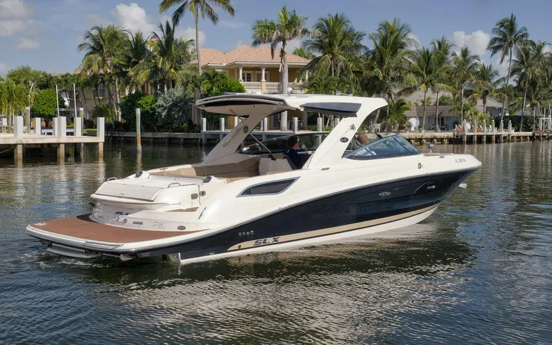 Slide: The Image of Sea Ray 350 SLX 2016 - 2