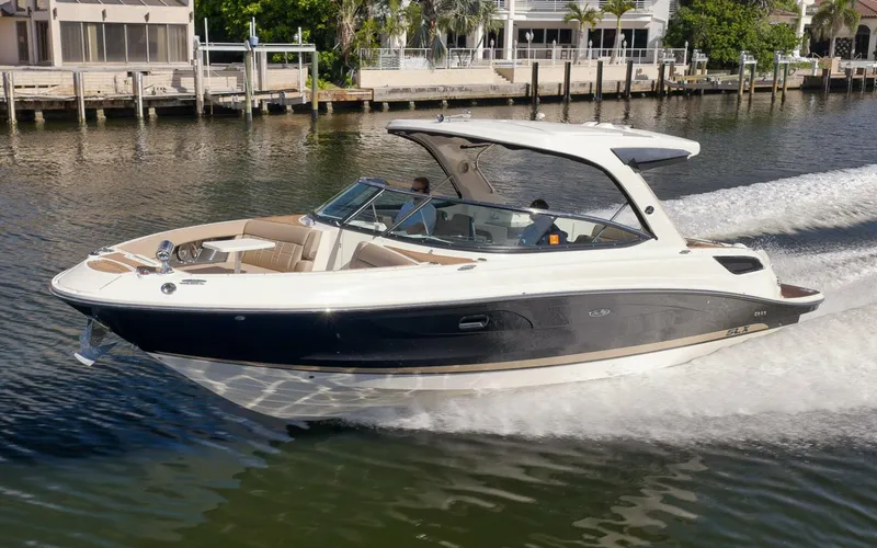 Slide: The Image of Sea Ray 350 SLX 2016 - 3