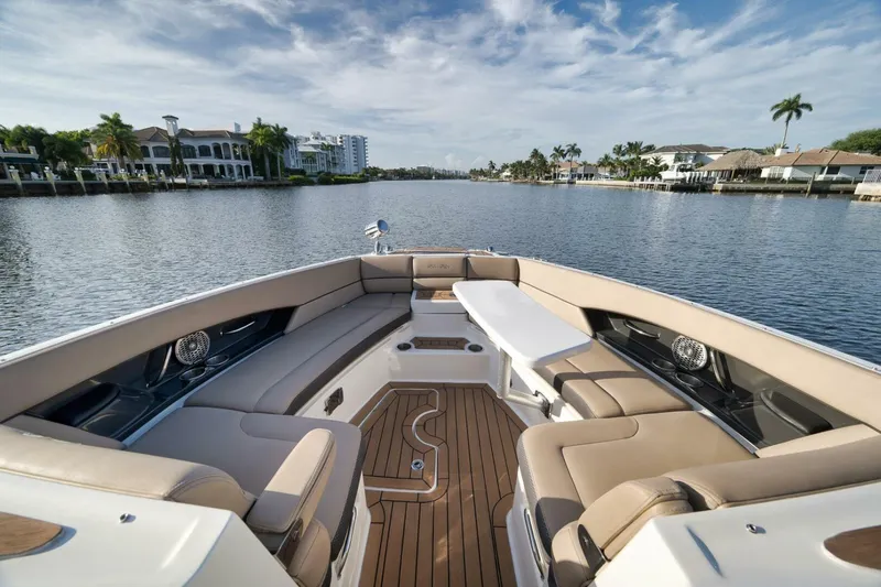 Slide: The Image of Sea Ray 350 SLX 2016 - 5