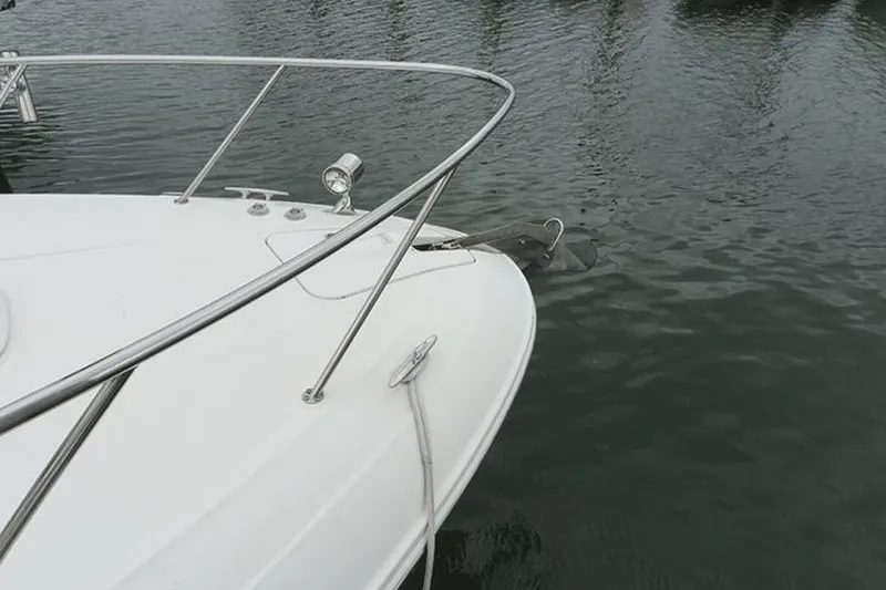 Slide: The Image of Sea Ray 310 Sundancer 2010 - 41