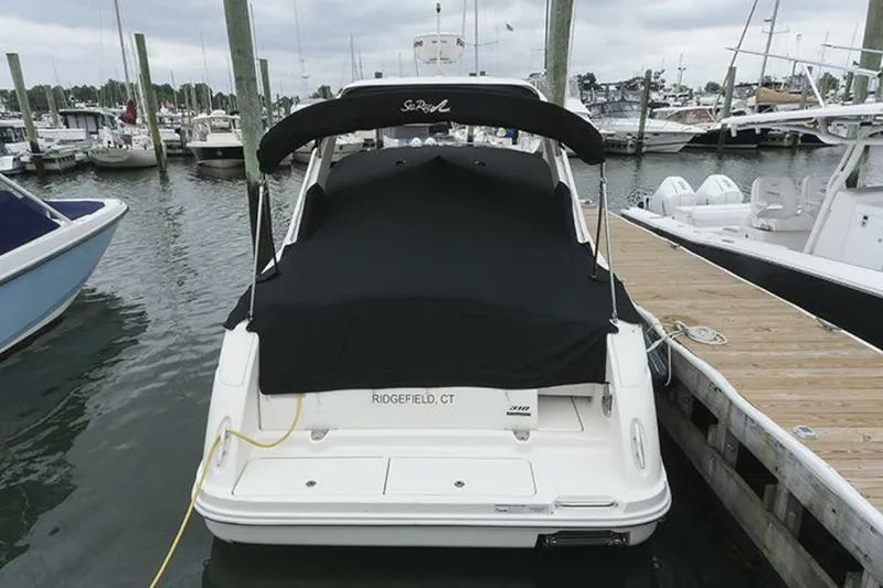 Slide: The Image of Sea Ray 310 Sundancer 2010 - 44