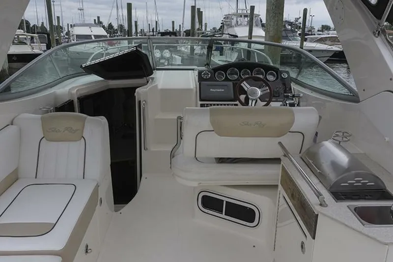 Slide: The Image of Sea Ray 310 Sundancer 2010 - 7