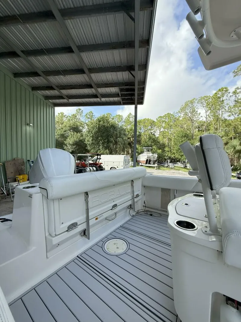 Slide: The Image of Robalo 2015 - 8
