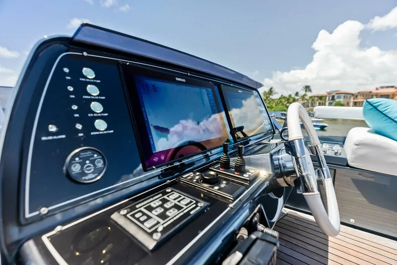 Slide: The Image of Riva Perseo Super 2024 - 18