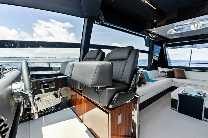 Slide: The Image of Riva Perseo Super 2024 - 54