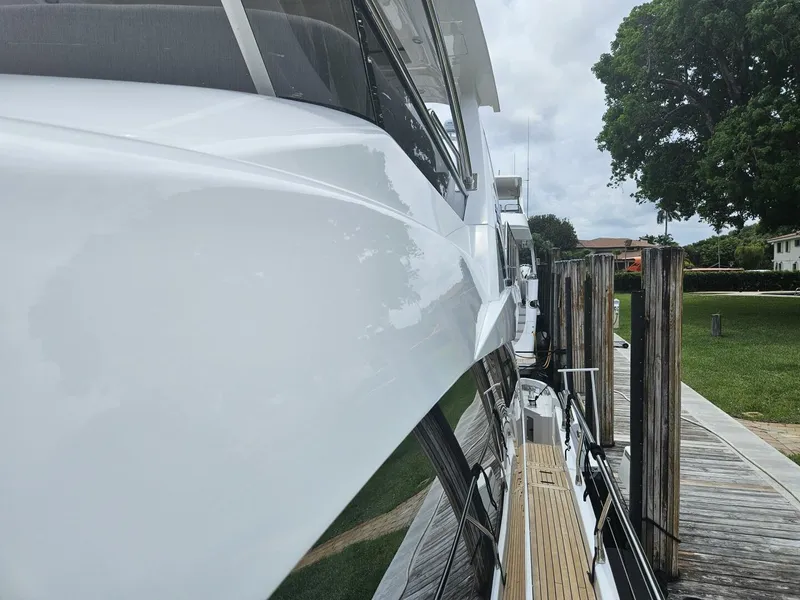 Slide: The Image of Azimut 66 2022 - 18