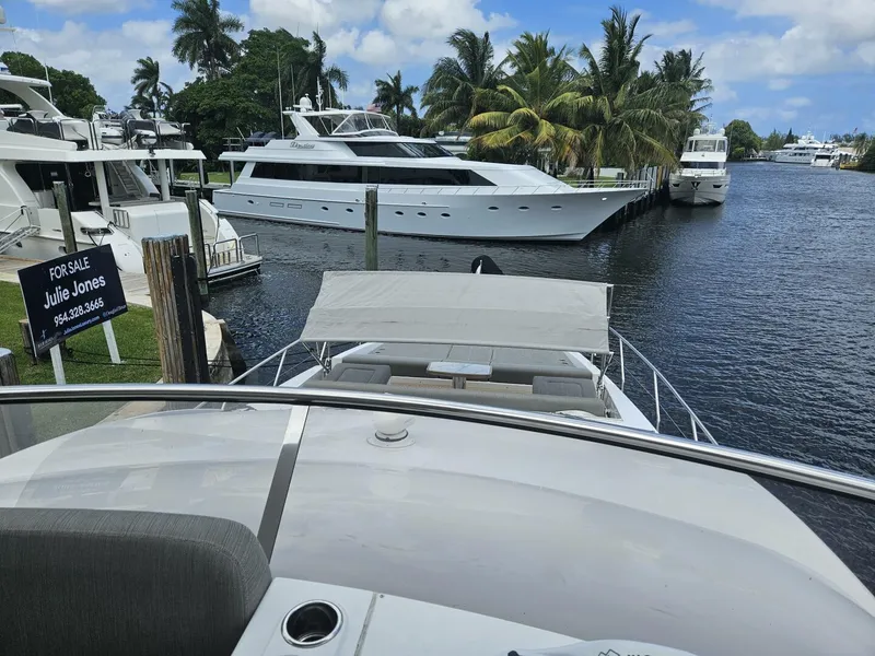 Slide: The Image of Azimut 66 2022 - 28