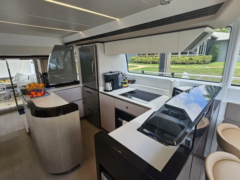 Slide: The Image of Azimut 66 2022 - 34