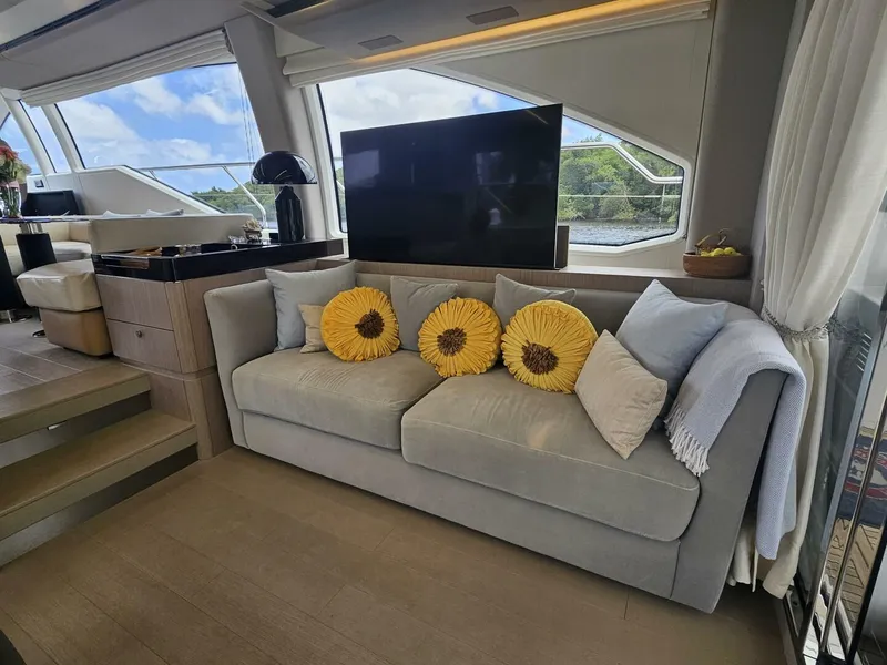 Slide: The Image of Azimut 66 2022 - 39