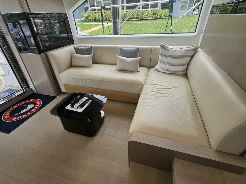 Slide: The Image of Azimut 66 2022 - 42