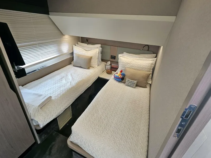 Slide: The Image of Azimut 66 2022 - 55
