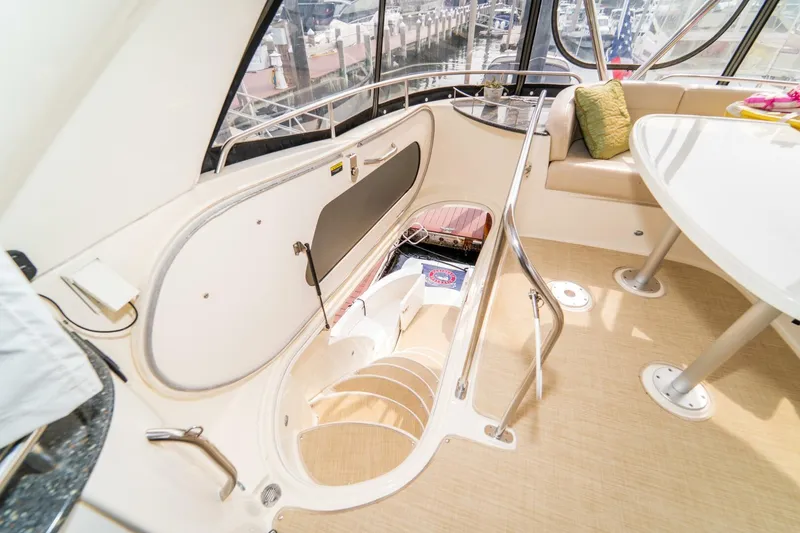 Slide: The Image of Meridian 441 Sedan 2009 - 22