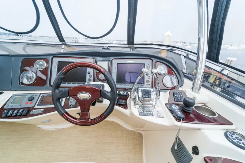 Slide: The Image of Meridian 441 Sedan 2009 - 26