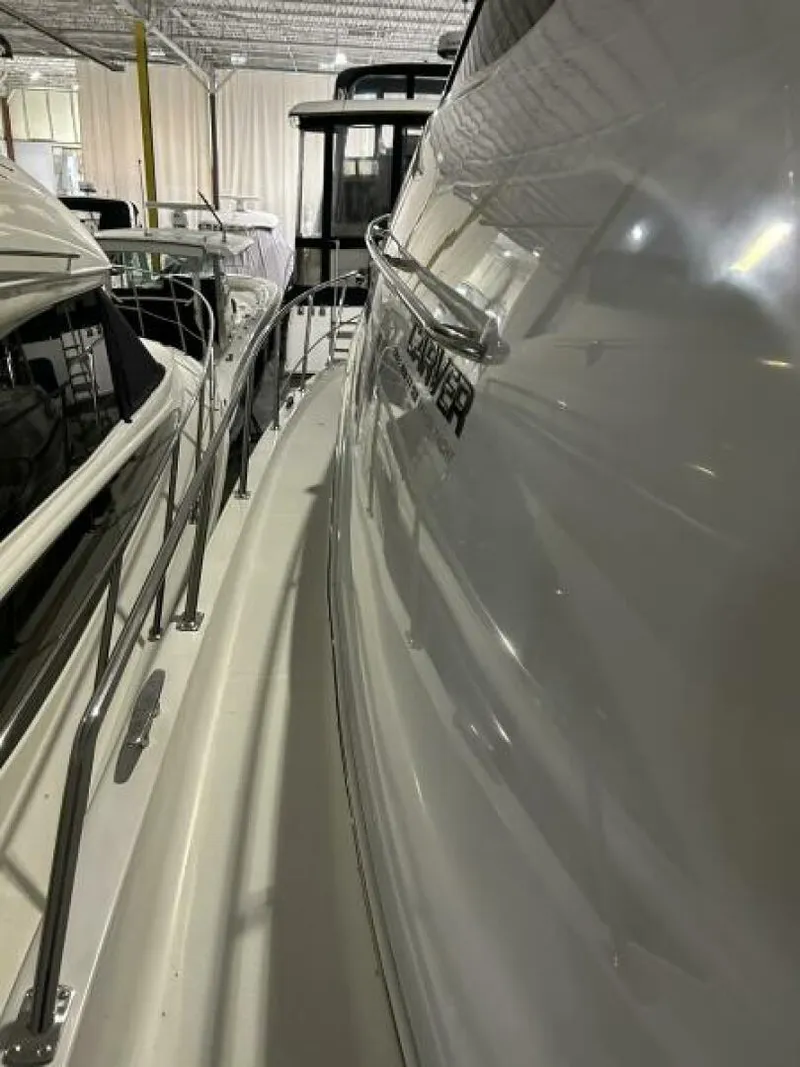 Slide: The Image of Carver Yachts 396 Aft Cabin MY 2003 - 33