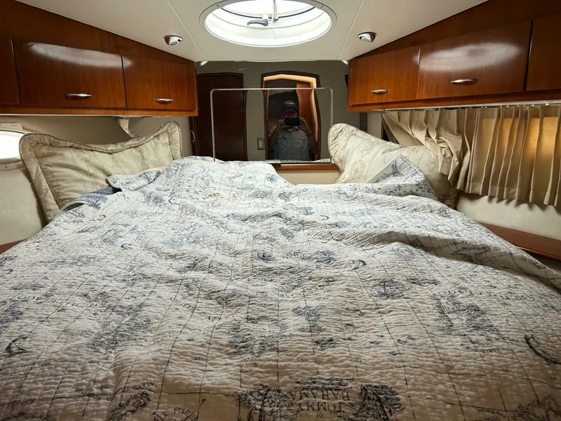 Slide: The Image of Carver Yachts 360 Sport Sedan 2003 - 13