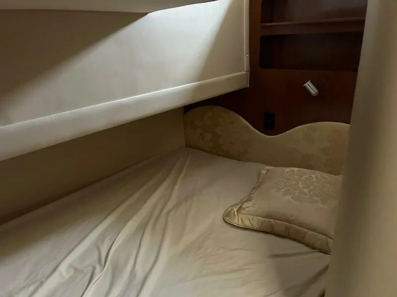 Slide: The Image of Carver Yachts 360 Sport Sedan 2003 - 18