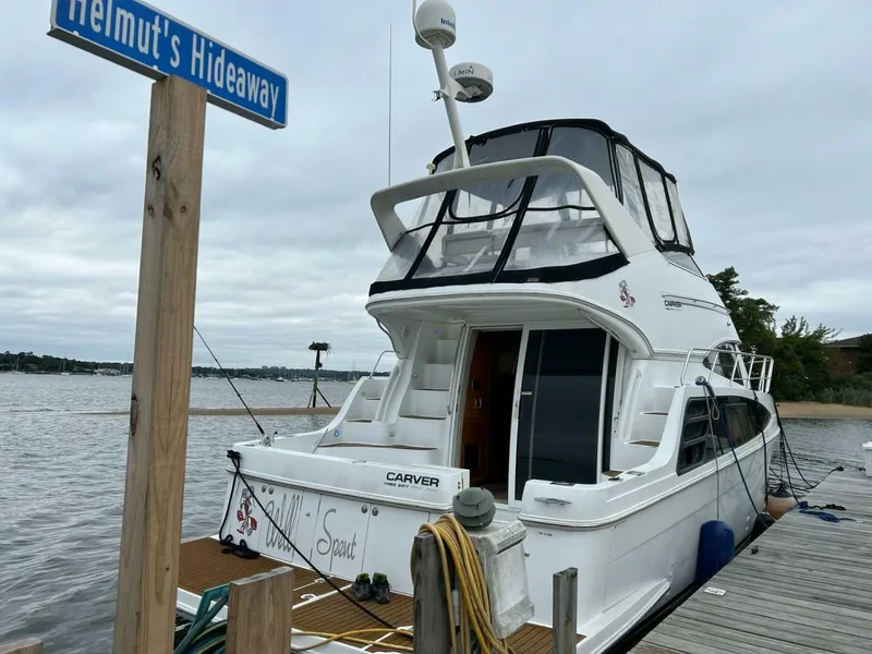 Slide: The Image of Carver Yachts 360 Sport Sedan 2003 - 2