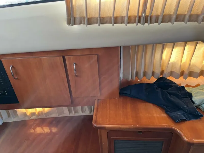 Slide: The Image of Carver Yachts 360 Sport Sedan 2003 - 27
