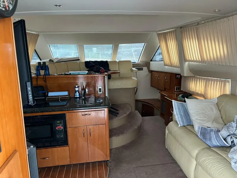 Slide: The Image of Carver Yachts 360 Sport Sedan 2003 - 4