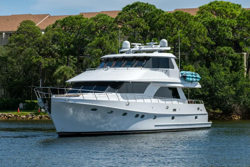 Slide: The Image of Ocean Alexander 78 Pilothouse 2005 - 3